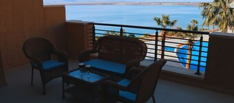 J Apartments - 1BR @Dead Sea Resort "B12"