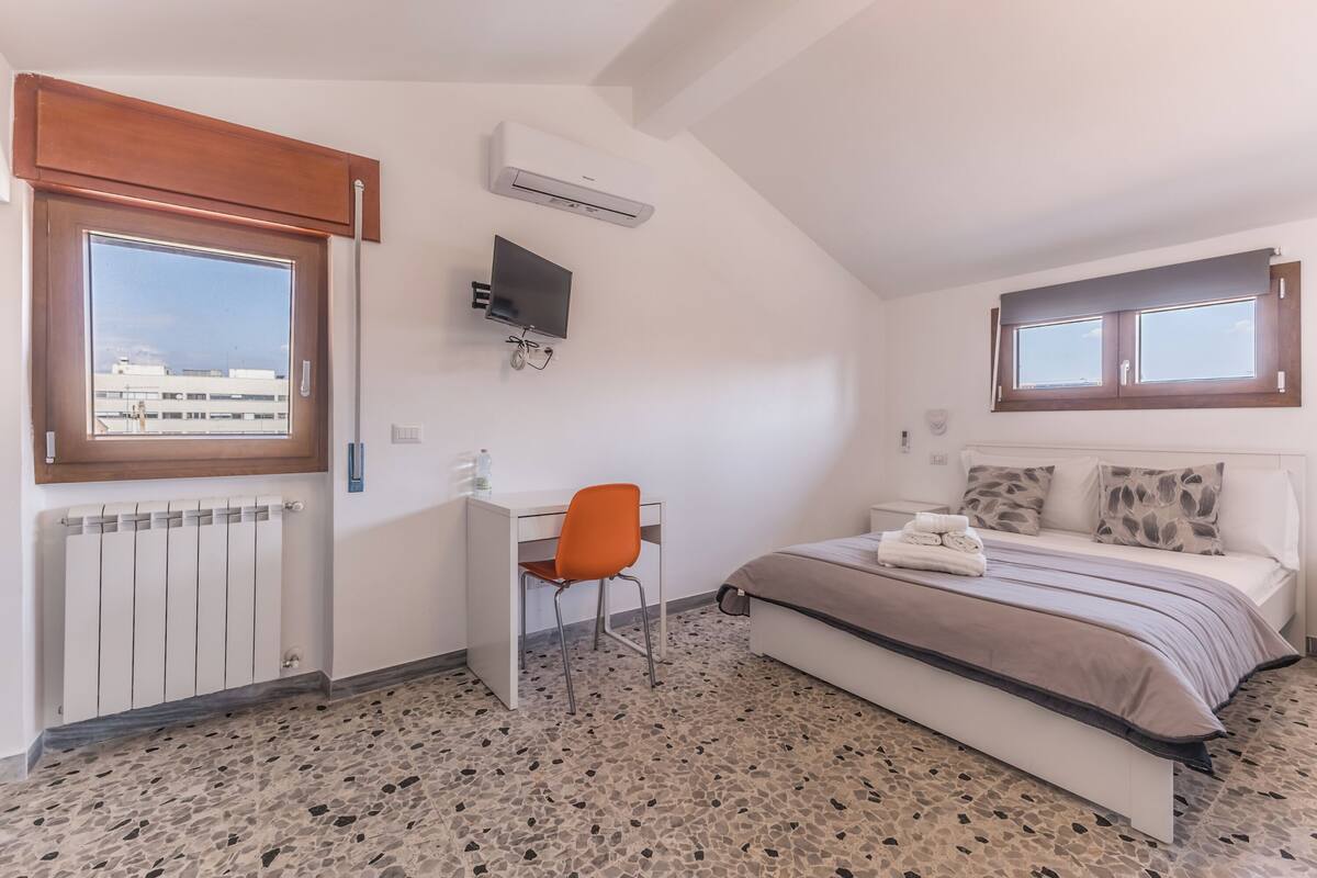 Habitación doble, vistas al jardín | Wifi gratis y ropa de cama