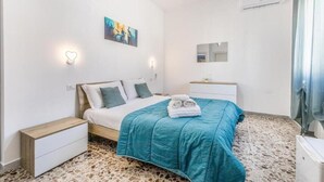 Free WiFi, bed sheets - THAT'S LOVE JAZZ FIUMICINO (Fiumicino)