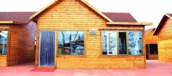 Huiteng Xile Wolf Totem Hotel