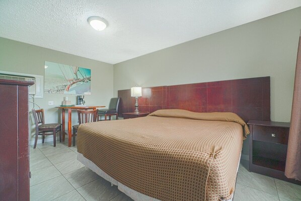 Room - King Bed|Smoking|Houston (Houston)