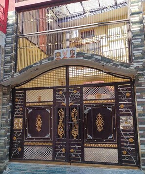 Exterior - Vishnu Priya Guest House Ayodhya (Ayodhya)