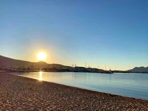 Beach - Walk to the Beach in 2 Min • Cozy Coastal Stay (Pollença)