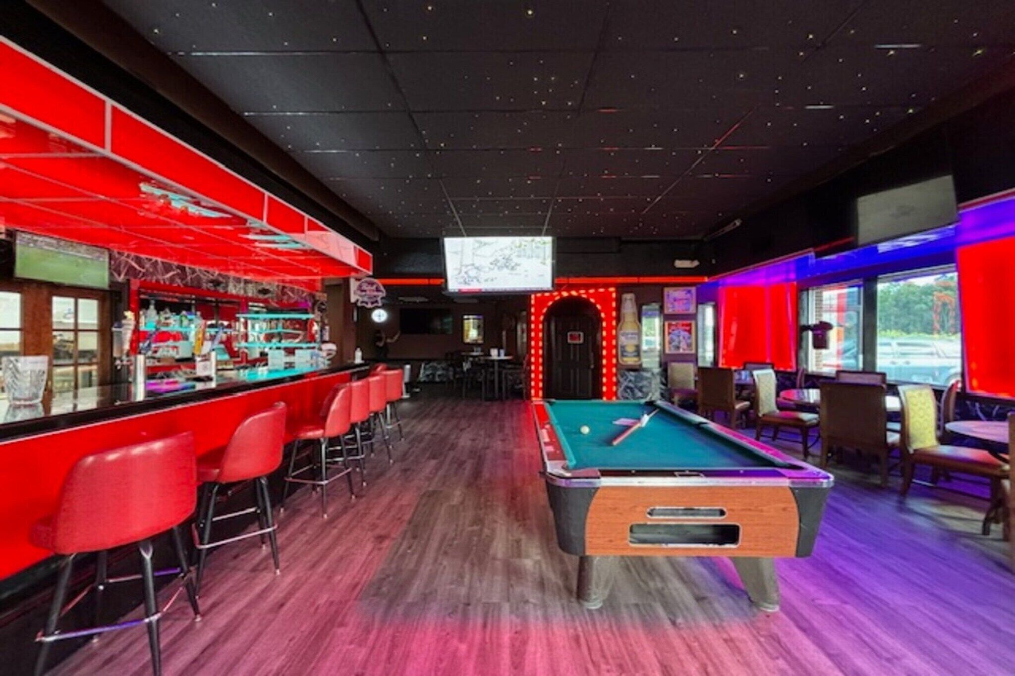 Bar (en la propiedad)