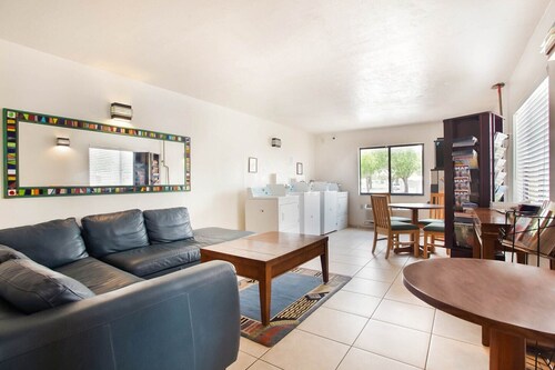 2 Queen Bed|Nsmk|Cape Coral FL