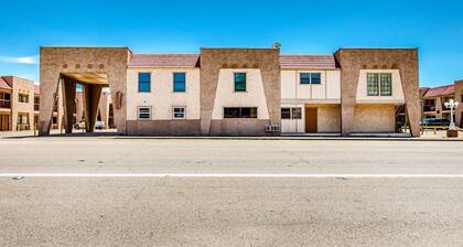 2 Queen Bed|Smk|Groesbeck TX