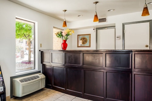 2 Queen Bed|Smk|Groesbeck TX