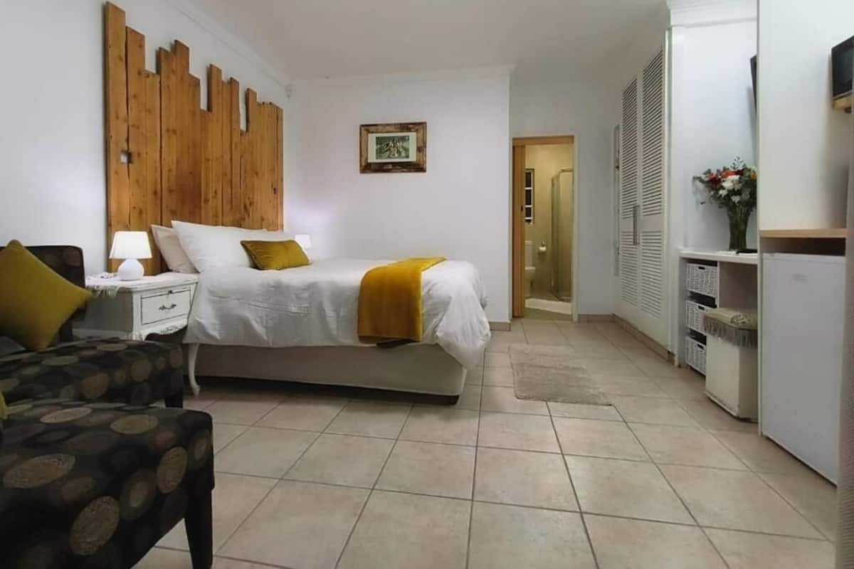 Comfort-Doppelzimmer, Terrasse, Gartenblick | Bügeleisen/Bügelbrett, kostenloses WLAN