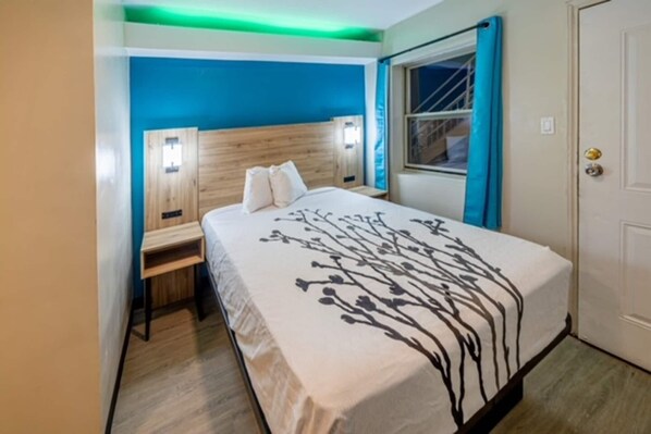 Room - 1 Queen Bed|Non-Smoking (GRAND PRAIRIE, TX)