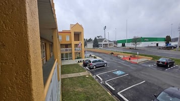 住宿地面
