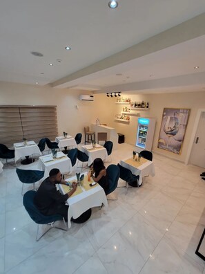 Tempat makan