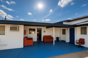 Extérieur