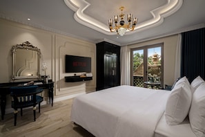 Luxury Suite, Terrace, City View - Maison Perla Villa by Hampton Danang (Son Tra)