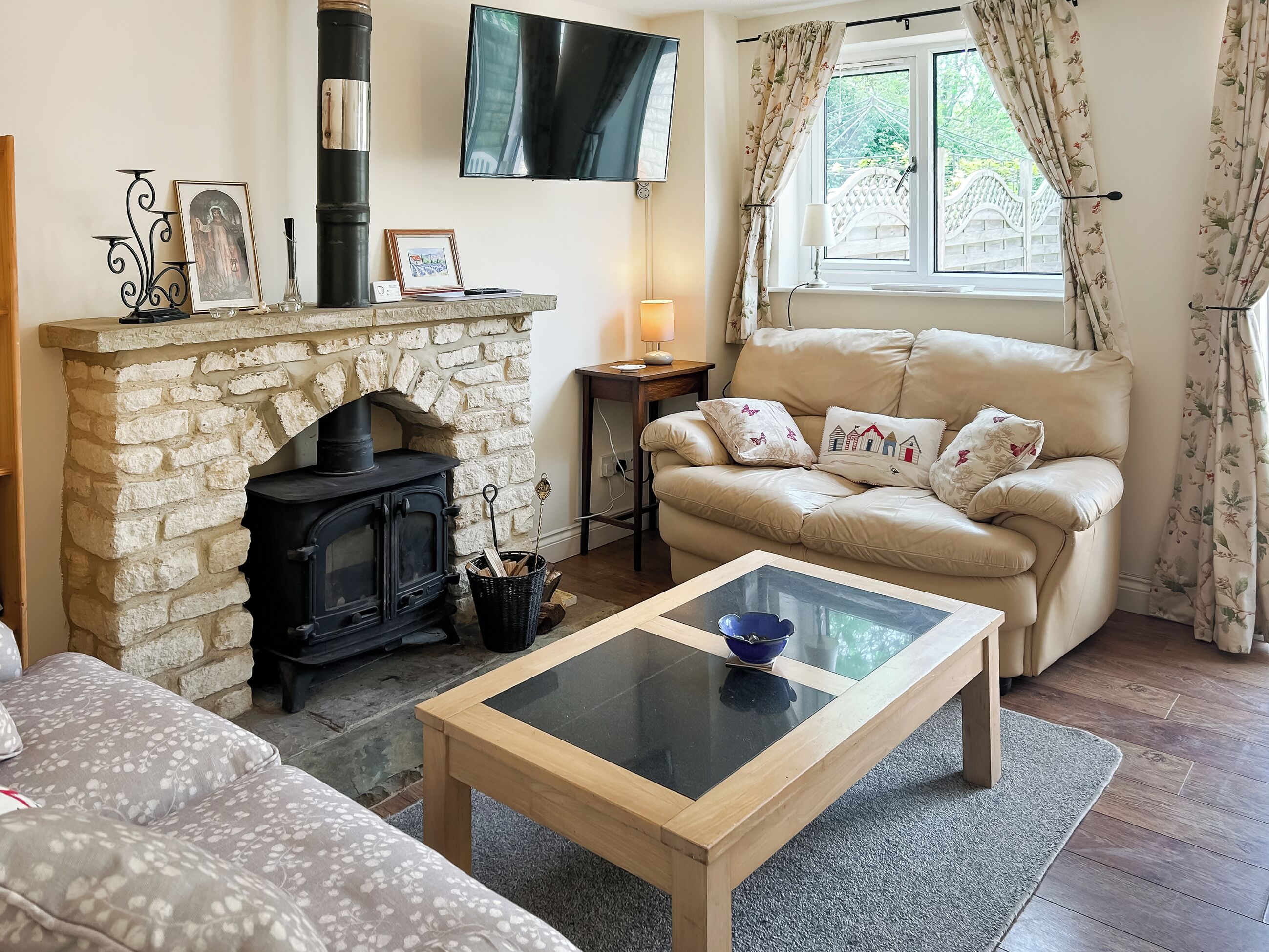 3 Bedroom Accommodation In Upper Rissington - Burford, UK
