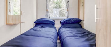 2 bedrooms