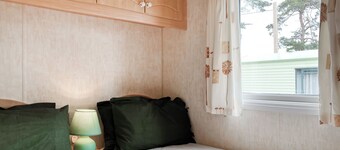 2 bedroom accommodation in Oakmere, Near Northwich
