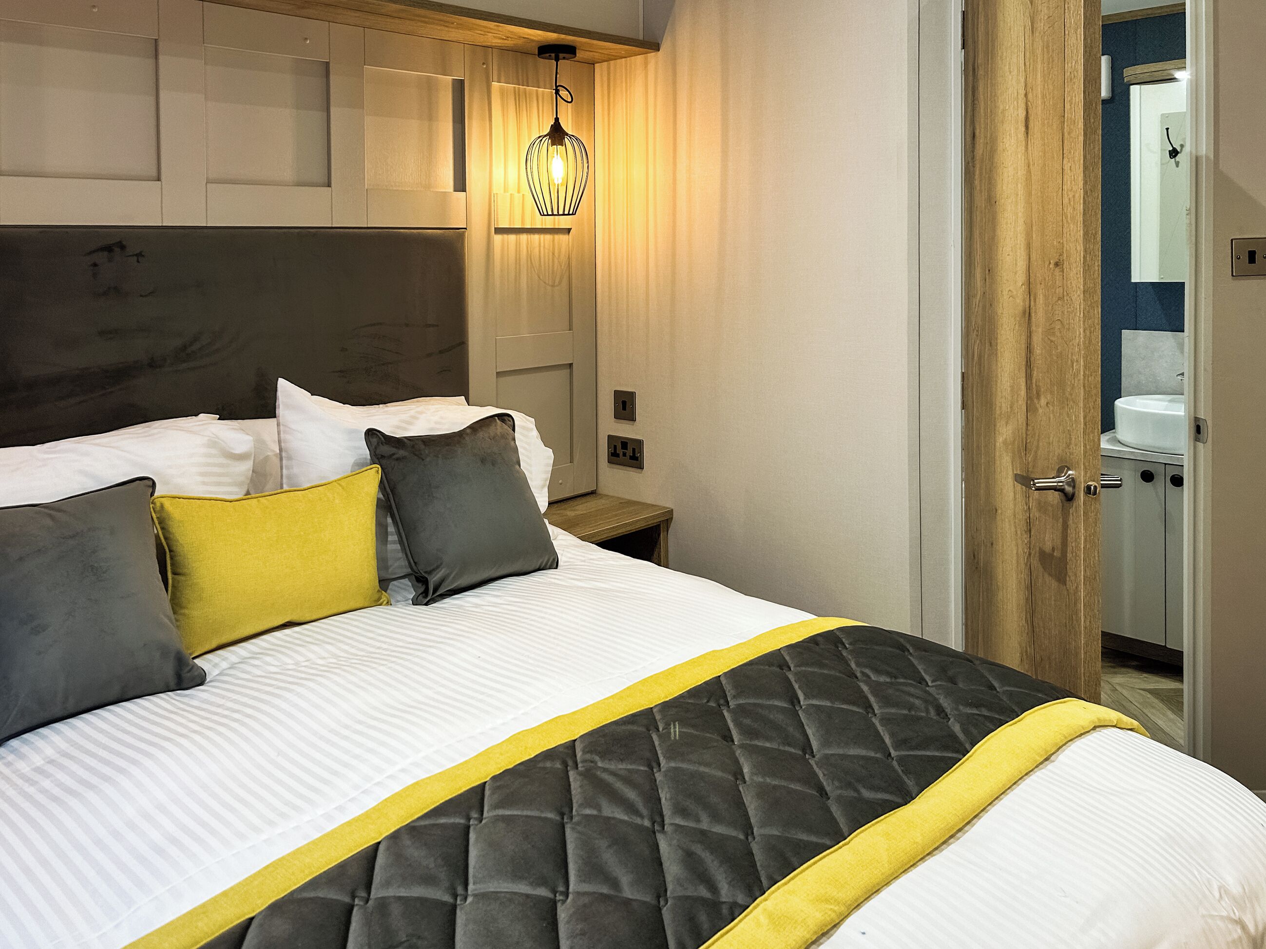 2 bedrooms, WiFi (free)