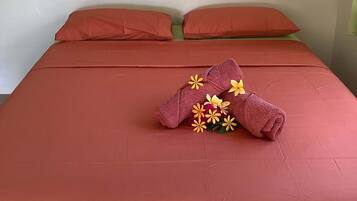 4 bedrooms, free WiFi, bed sheets