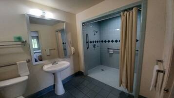 Douche, serviettes fournies