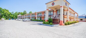 2 Full Bed|Smoking|Greensboro