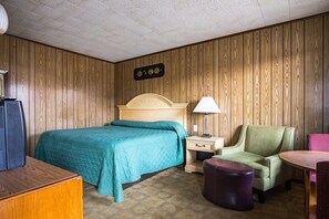 Room - King Bed | Holly Springs |NS| (Holly Springs MS)
