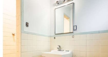 King Bed | Holly Springs |NS|