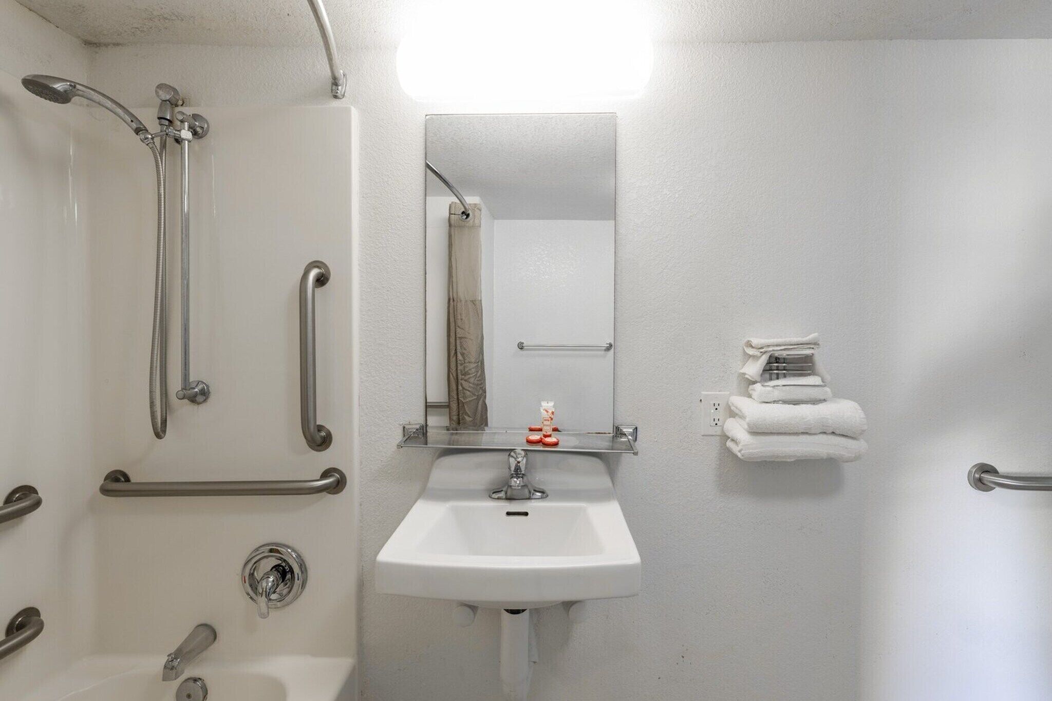 Douche, serviettes fournies