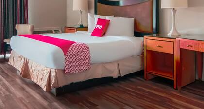 King Bed | Non-Smoking
