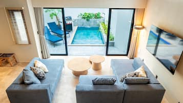 Vila Deluks, balkon, pemandangan kolam renang | Meja kerja dan Wi-Fi gratis