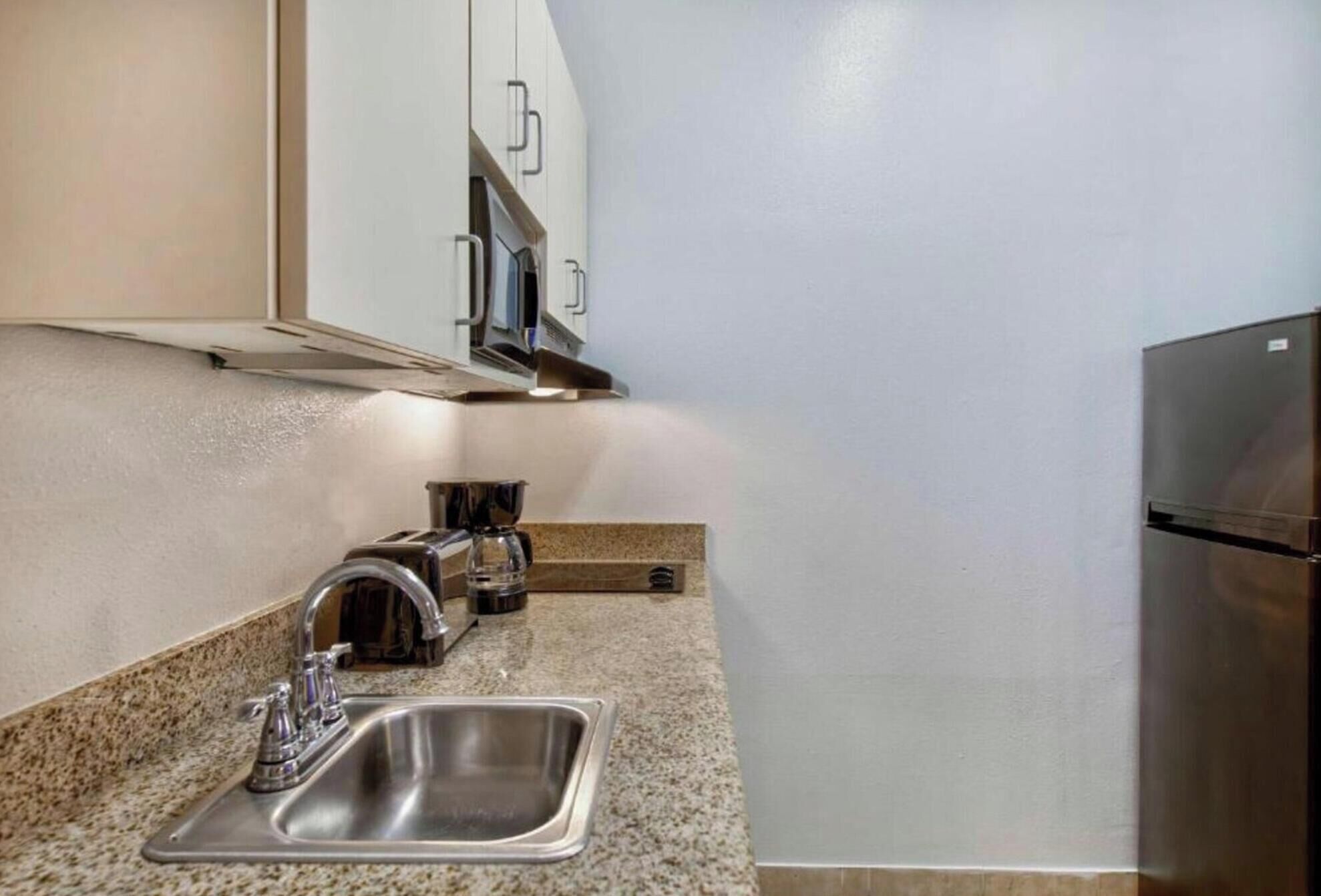 Fridge, microwave, stovetop