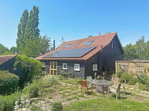 2 bedroom accommodation in Colne Engaine