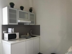 Private kitchen - Vrbo Property (Roma)