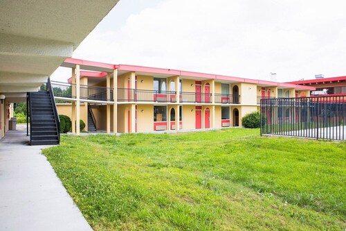 Doswell VA|2 Queen Bed|Smoking