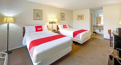 2 Queen Bed|Doswell VA