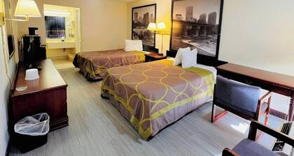2 Full Bed|Smoking|Ashland, VA