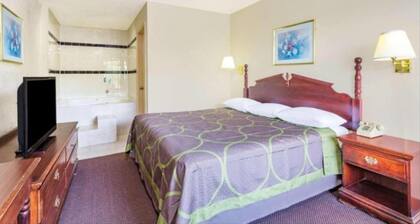 Ashland, VA|Full Bed|Smoking