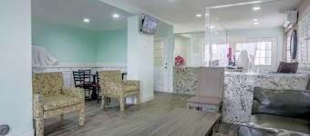 2 Full Beds Accessible Non - Smoking