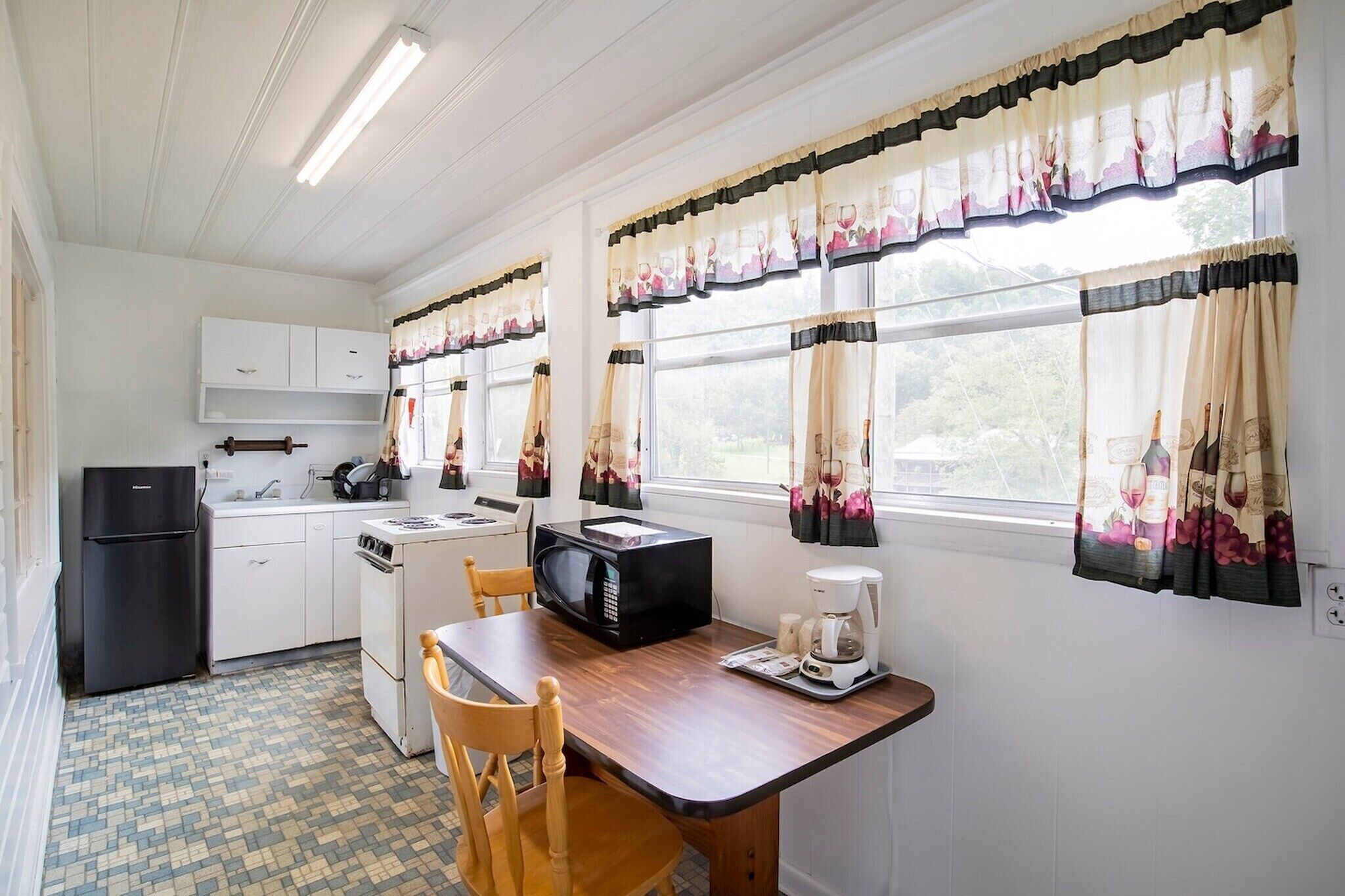 Fridge, microwave, coffee/tea maker