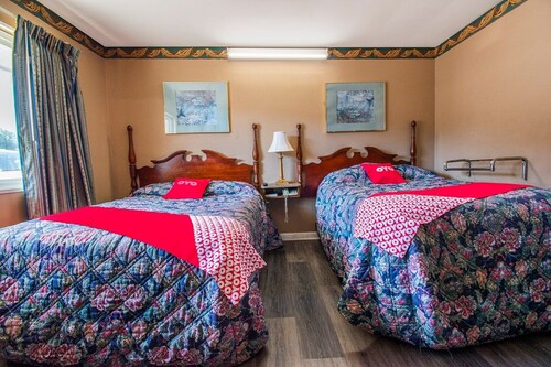 2 Full Beds|Calhoun GA
