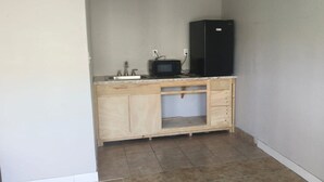 Unclassified image, 4 of 29, button - King Bed with Kitchenette Non-Smoking (Corpus Christi TX)