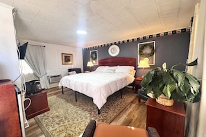 Room - Queen Bed Non-Smoking (Chesterfield, SC)