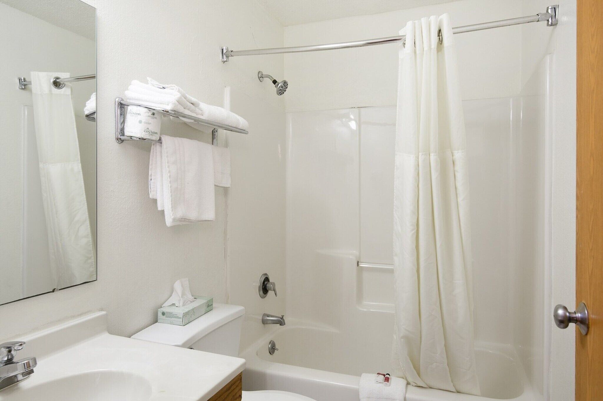 Douche, serviettes fournies
