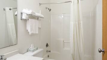 Douche, serviettes fournies