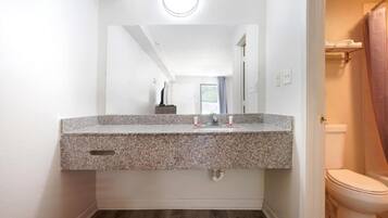Shower, towels