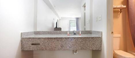 Shower, towels