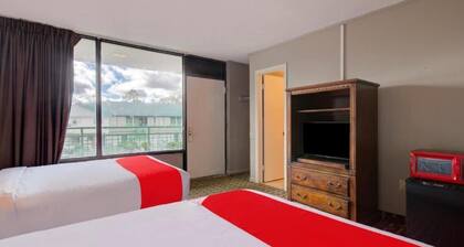 Douglas GA | 2 Queen Bed