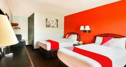 2 Full Bed | Smoking