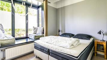 Villa | 4 bedrooms, individually furnished
