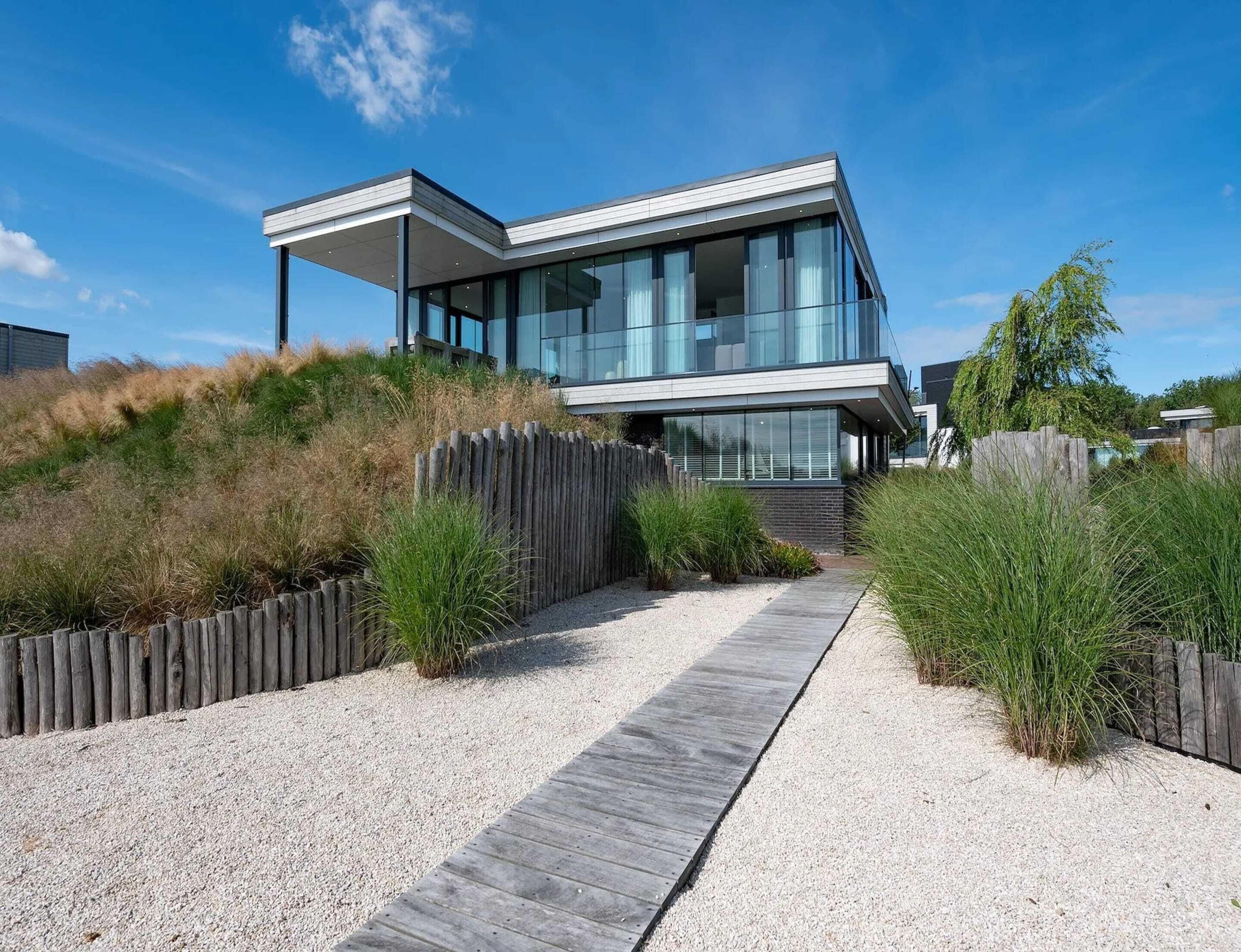 Villa | Exterior