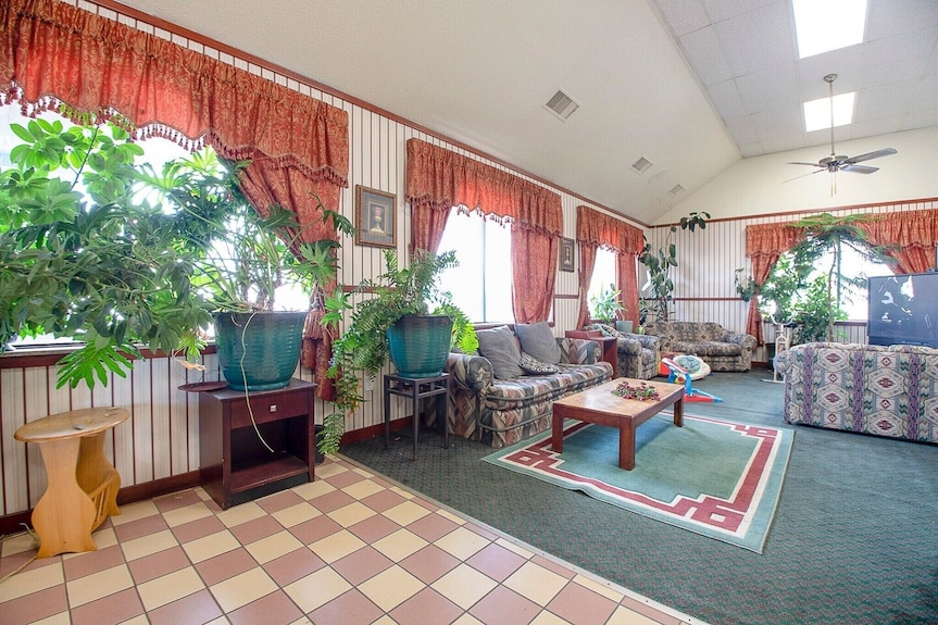 Cama Queen Premium | Elkhart, Indiana - Indiana (State)